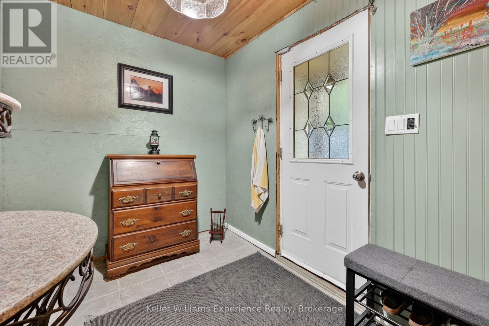 1133 Sherwood Forest Road Property Photo 12