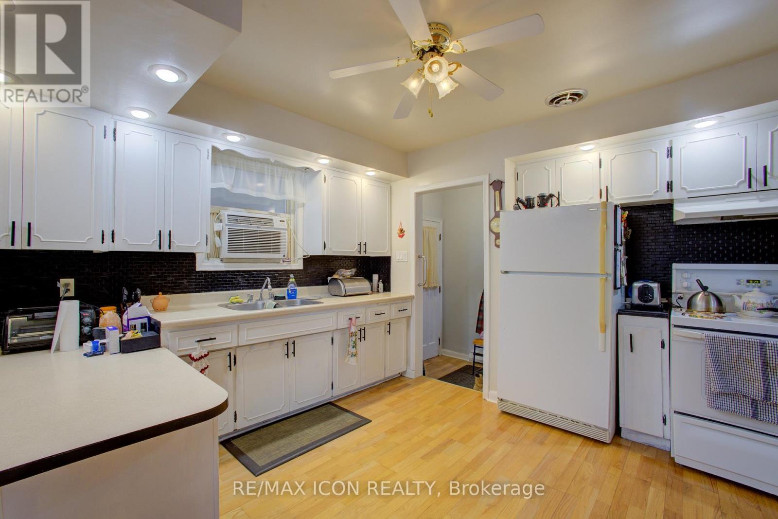 102 Byeland Drive Property Photo 14