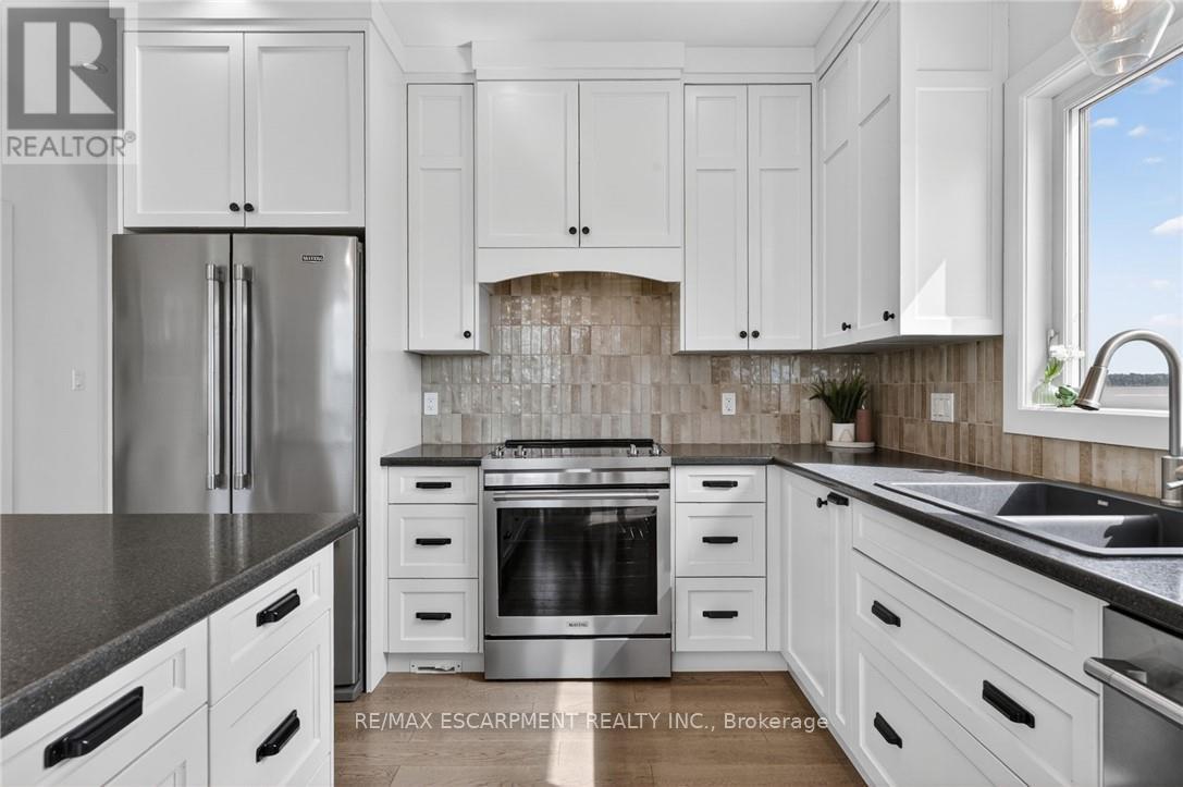 195 Victoria Avenue Property Photo 15
