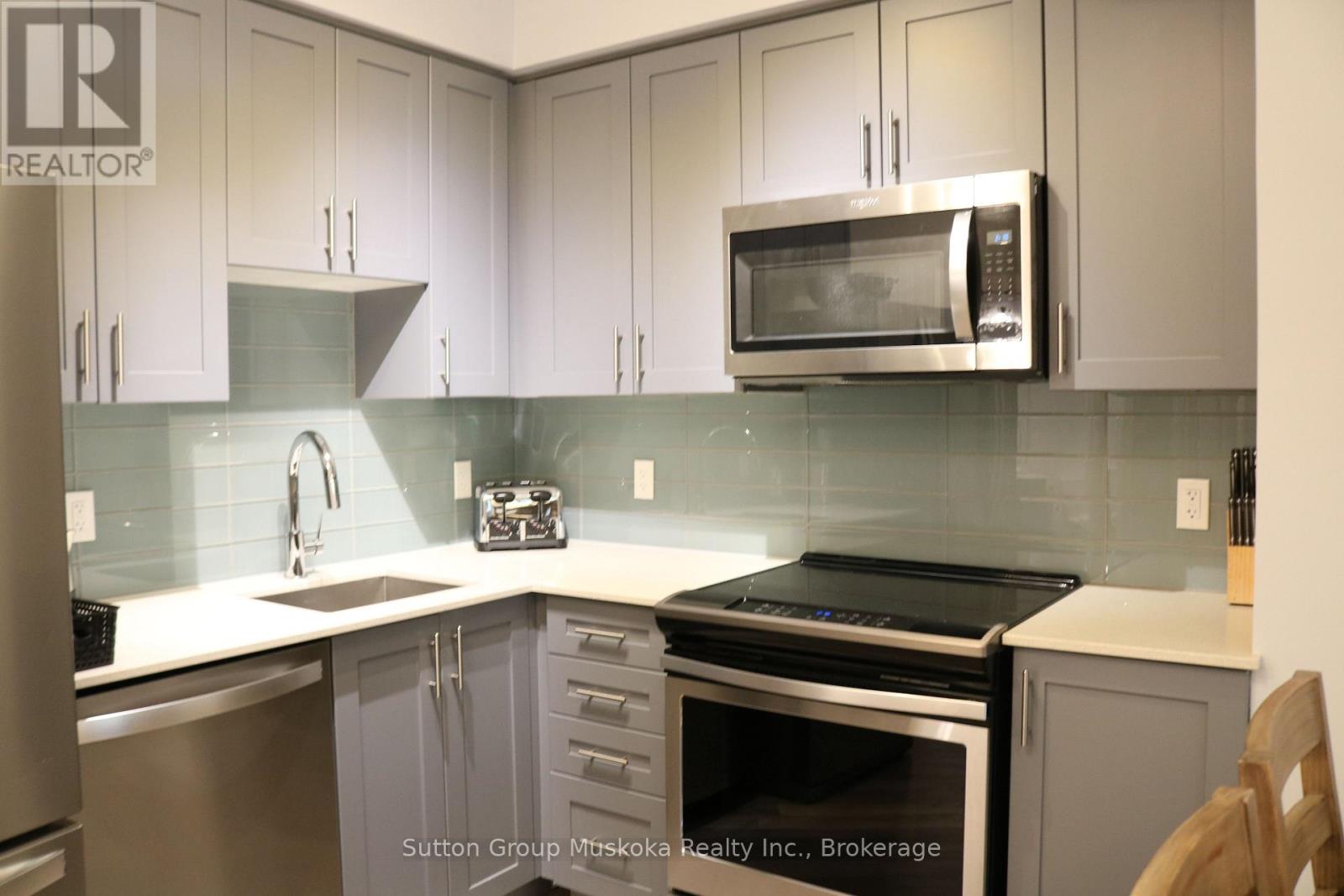 208 - 25 Pen Lake Point Road Property Photo 16