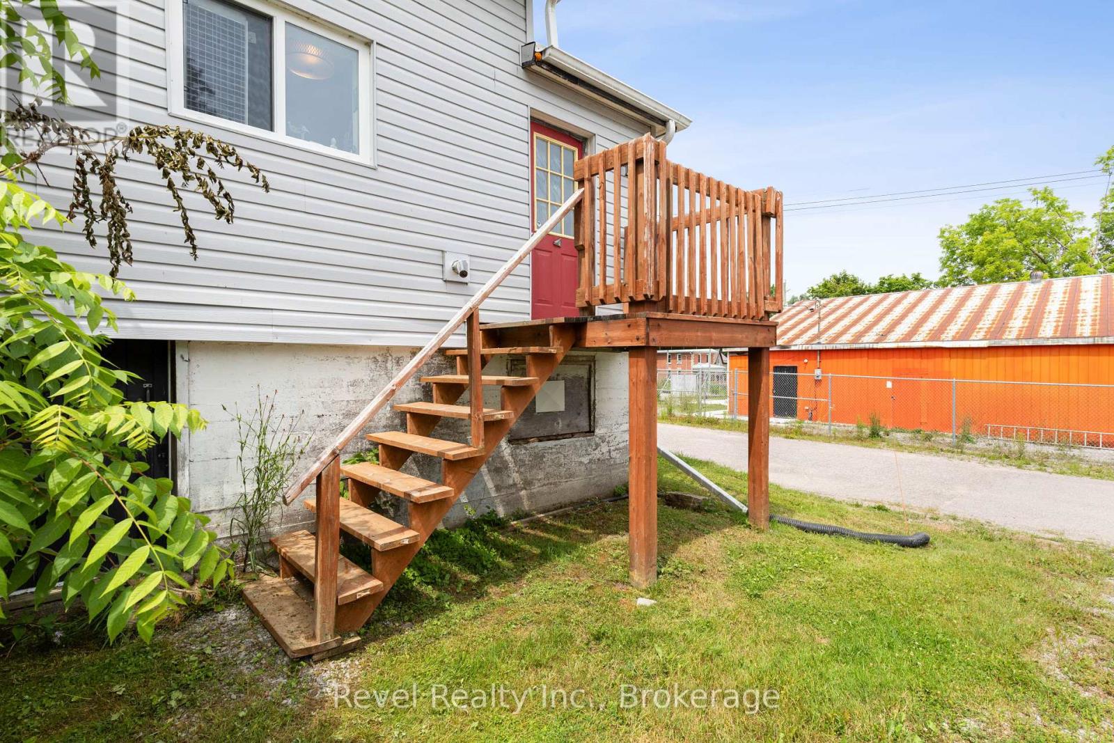 1718 Kirkfield Road Property Photo 7