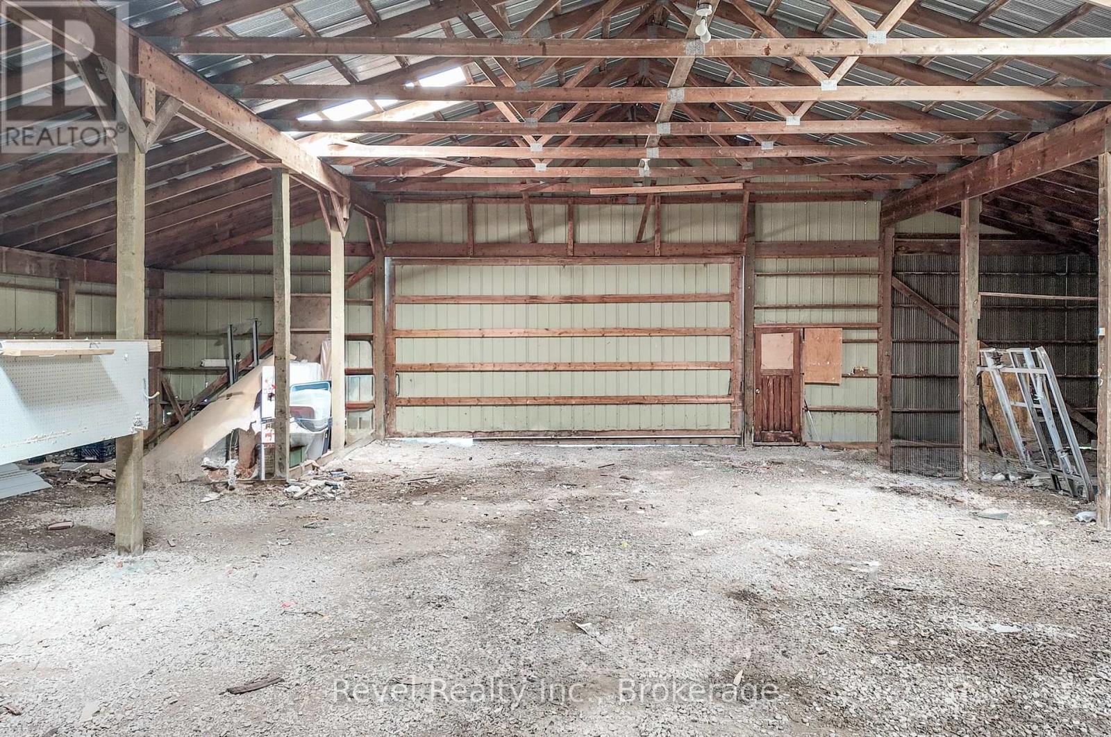 1718 Kirkfield Road Property Photo 13