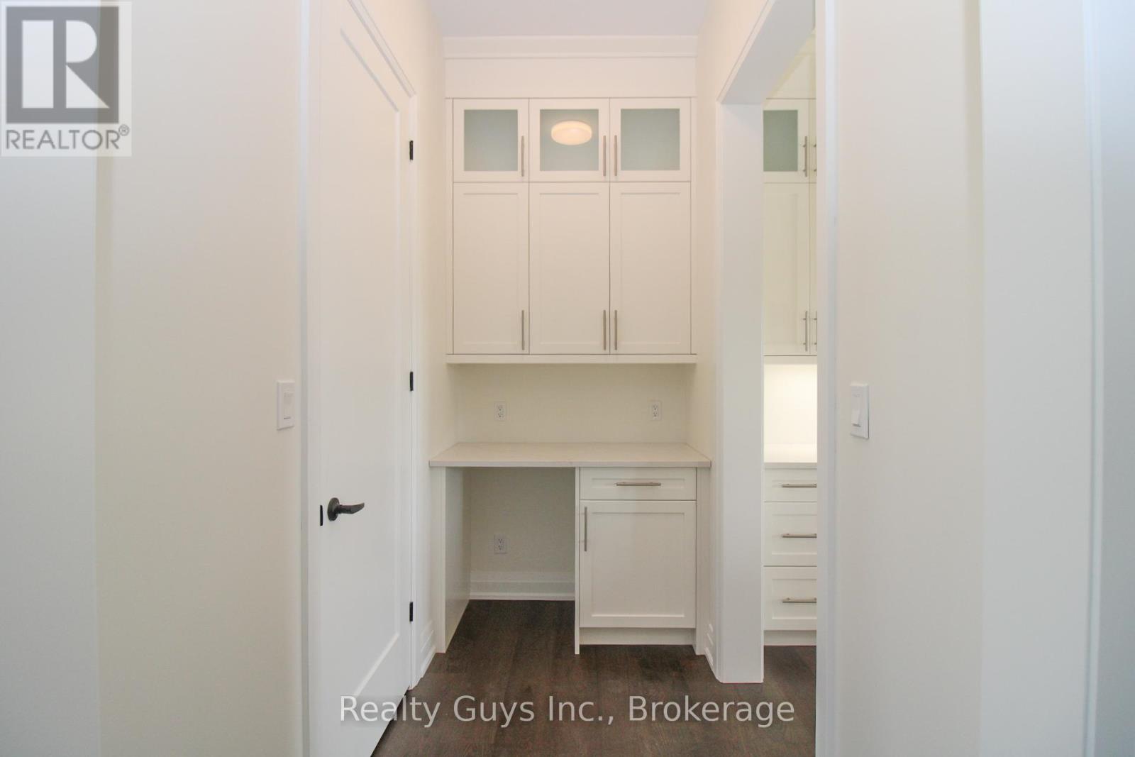 2429 (lot 17) Gwendolyn Court Property Photo 14