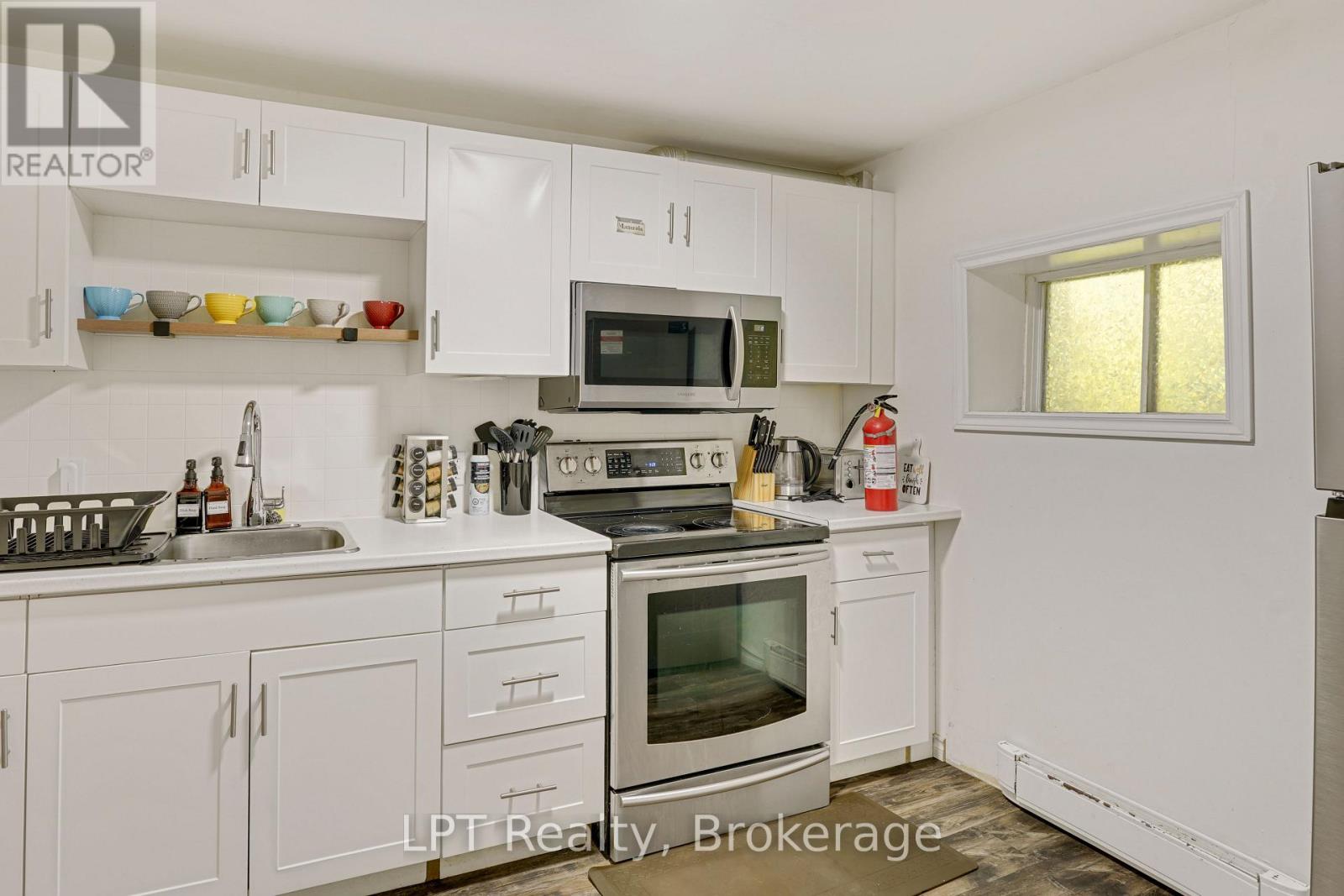 726 Berford Street Property Photo 14