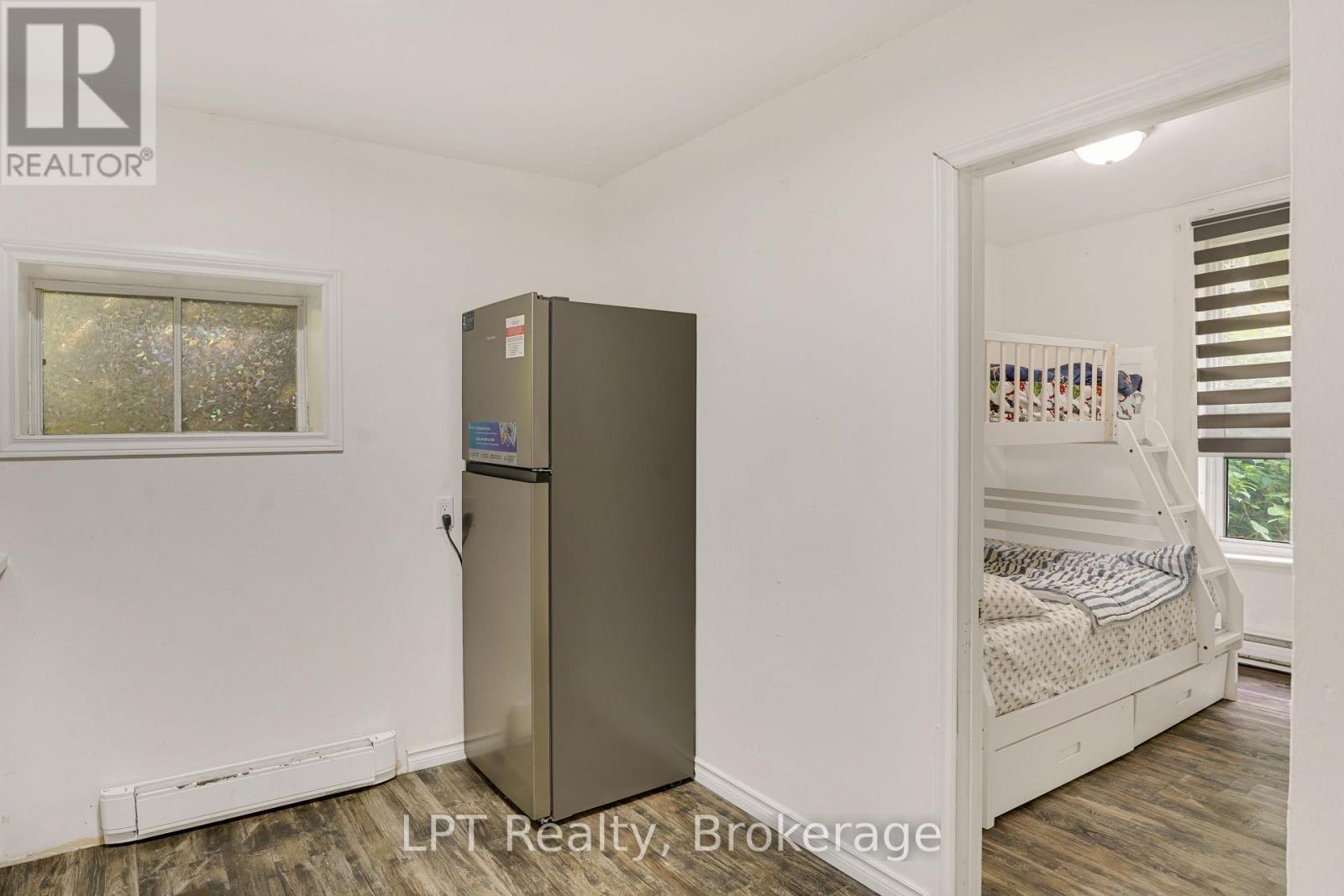 726 Berford Street Property Photo 15