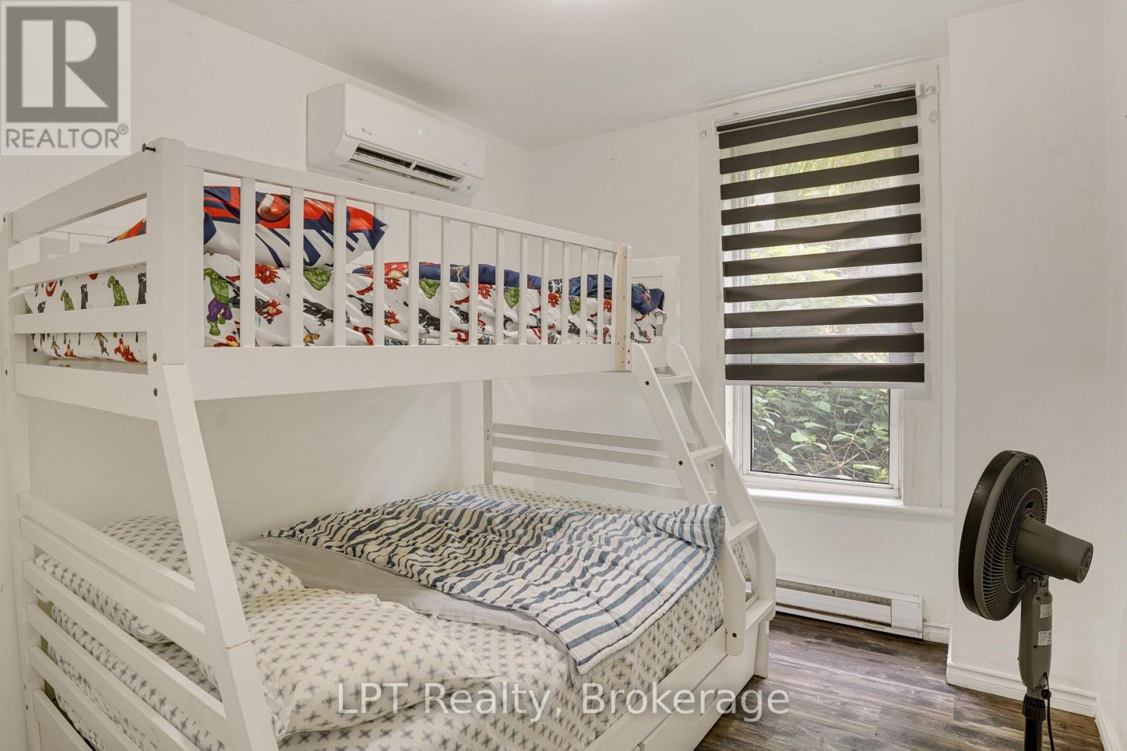 726 Berford Street Property Photo 16