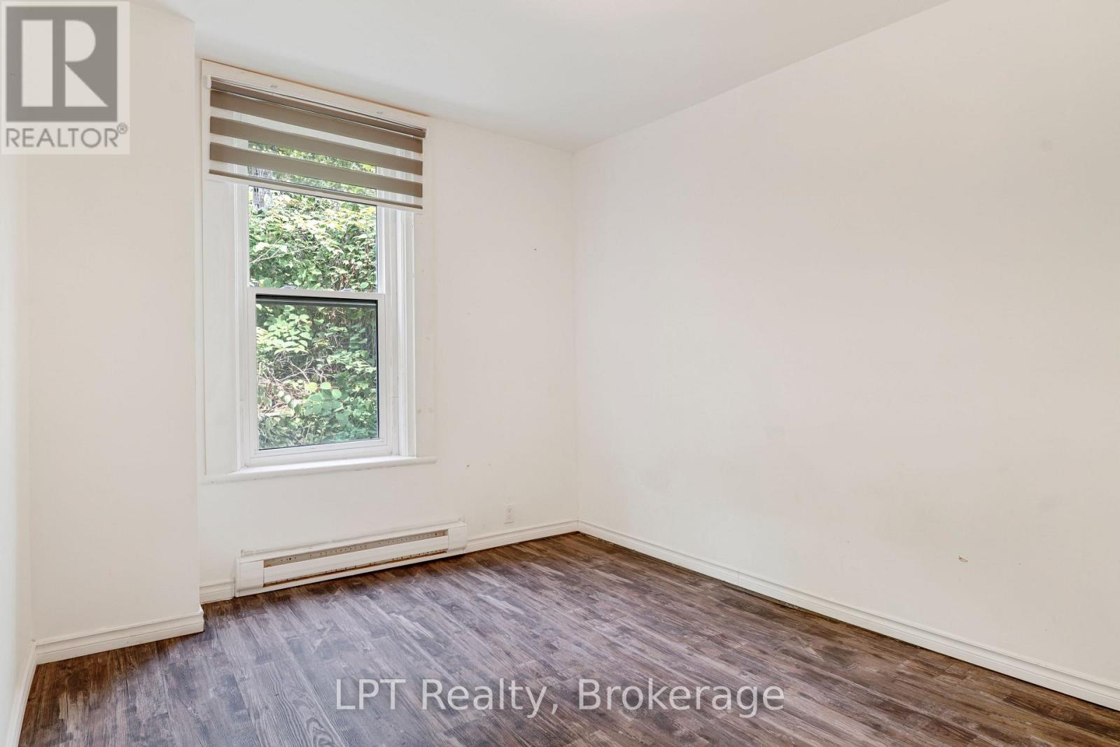 726 Berford Street Property Photo 17