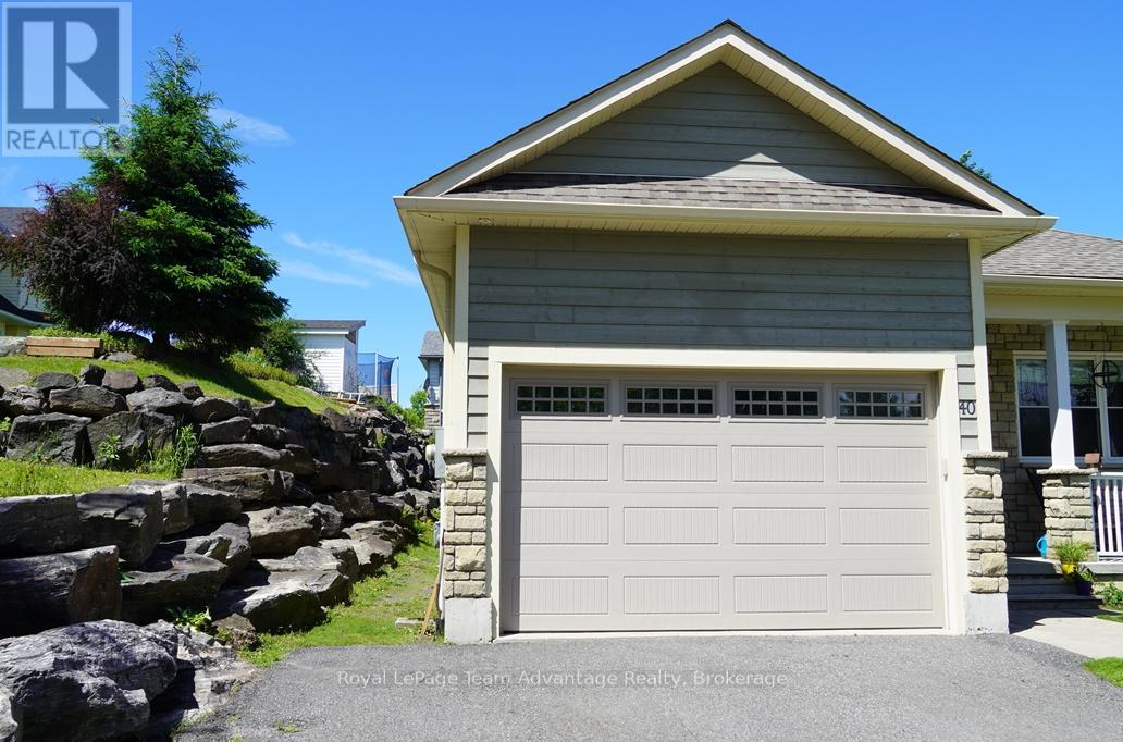 40 Winnifred Avenue E Property Photo 15