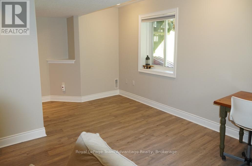 40 Winnifred Avenue E Property Photo 23