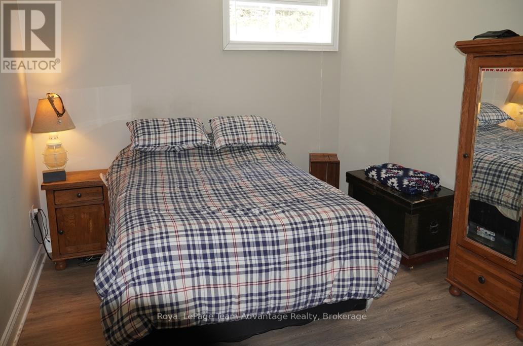 40 Winnifred Avenue E Property Photo 24