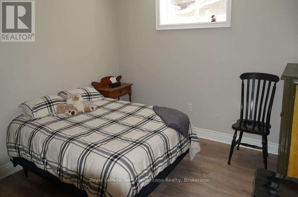 40 Winnifred Avenue E Property Photo 25