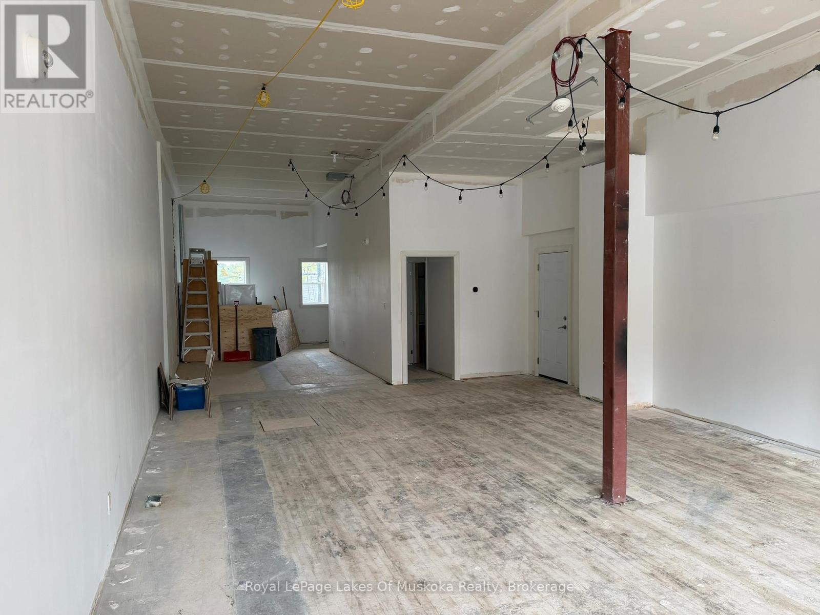 A - 193 Ontario Street Property Photo 4