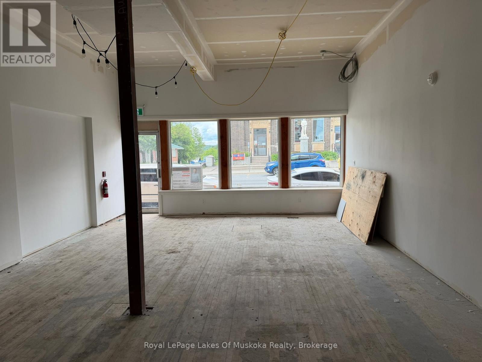A - 193 Ontario Street Property Photo 5