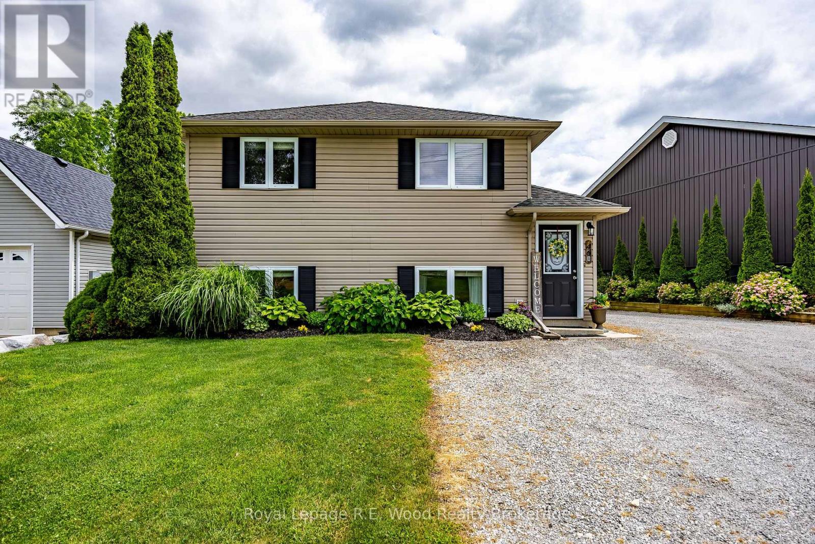 46 Oak Street Property Photo 1