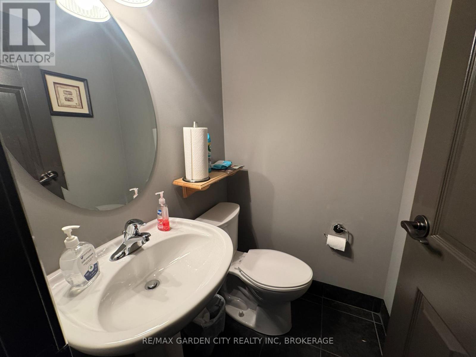 2nd Floor - 236 Glenridge Avenue Property Photo 17