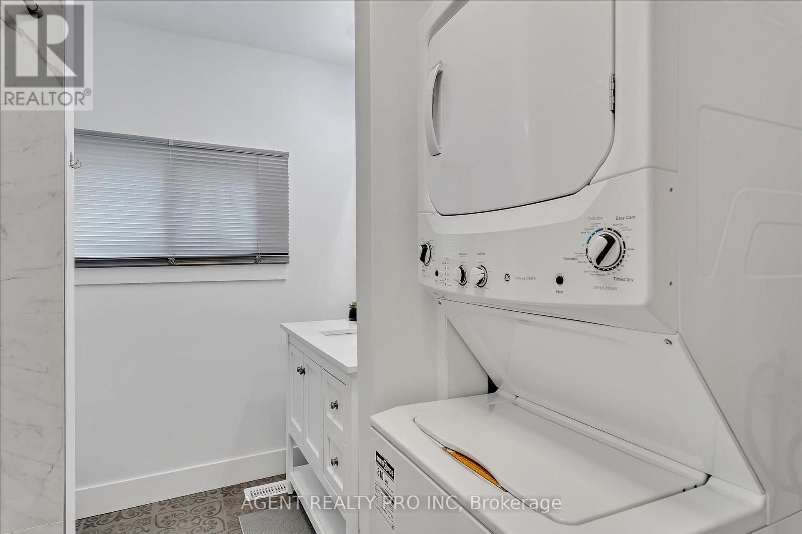21 Oriole Road Property Photo 44