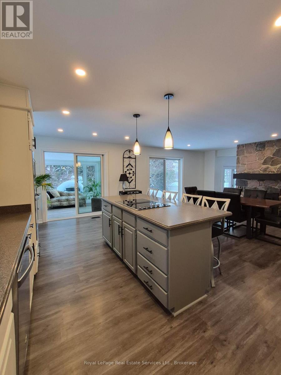 184 Dundas Street E Property Photo 11