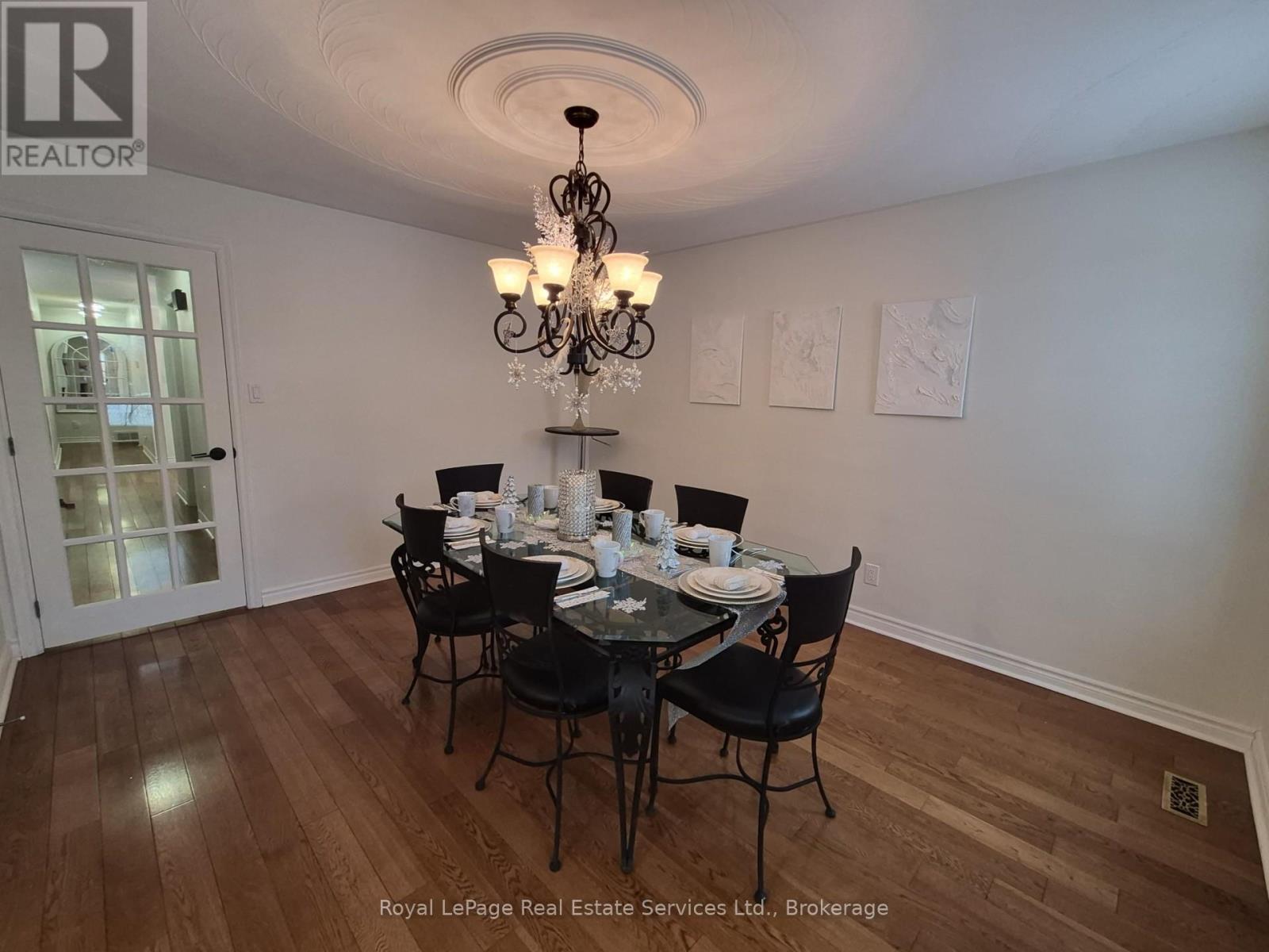 184 Dundas Street E Property Photo 14