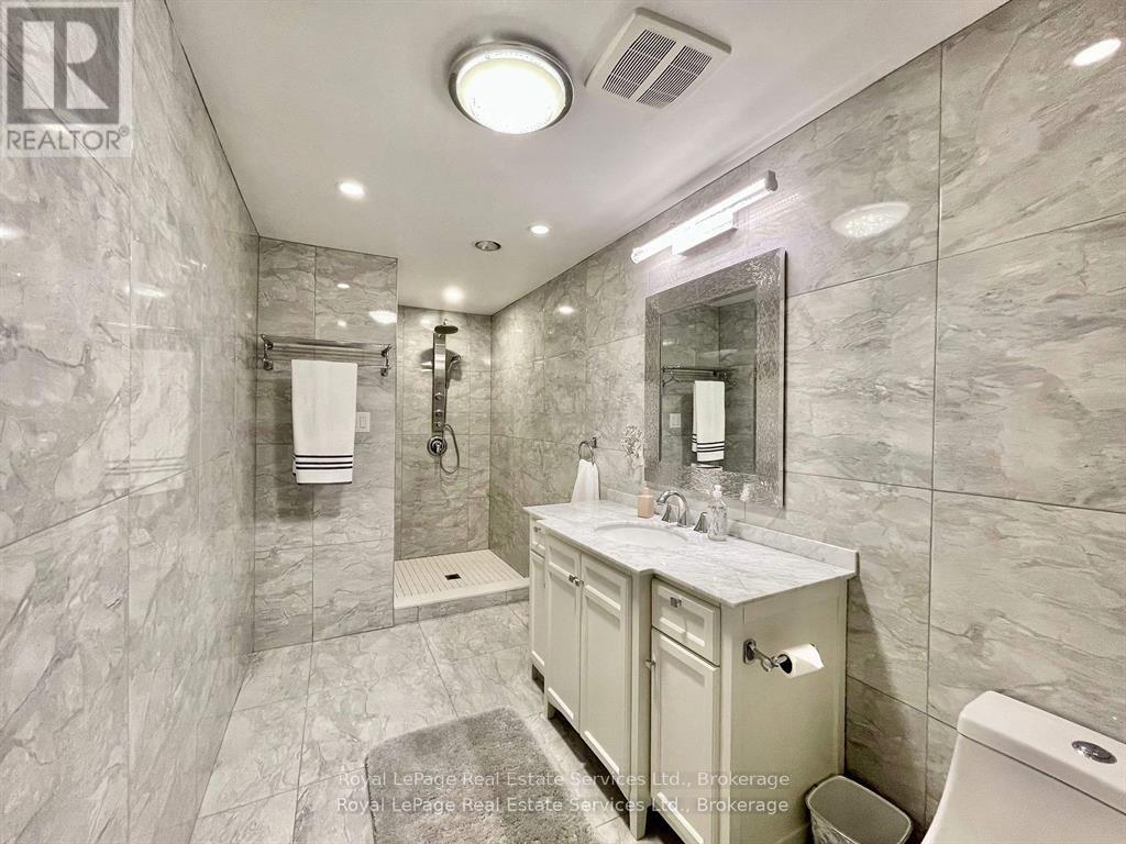 184 Dundas Street E Property Photo 24