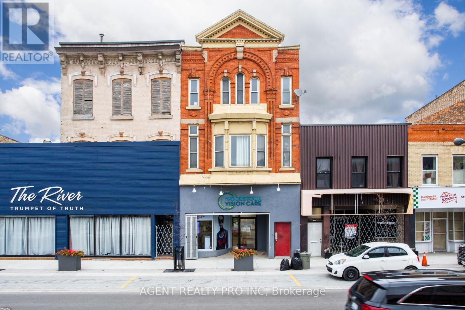 419 DUNDAS STREET Property Photo 1