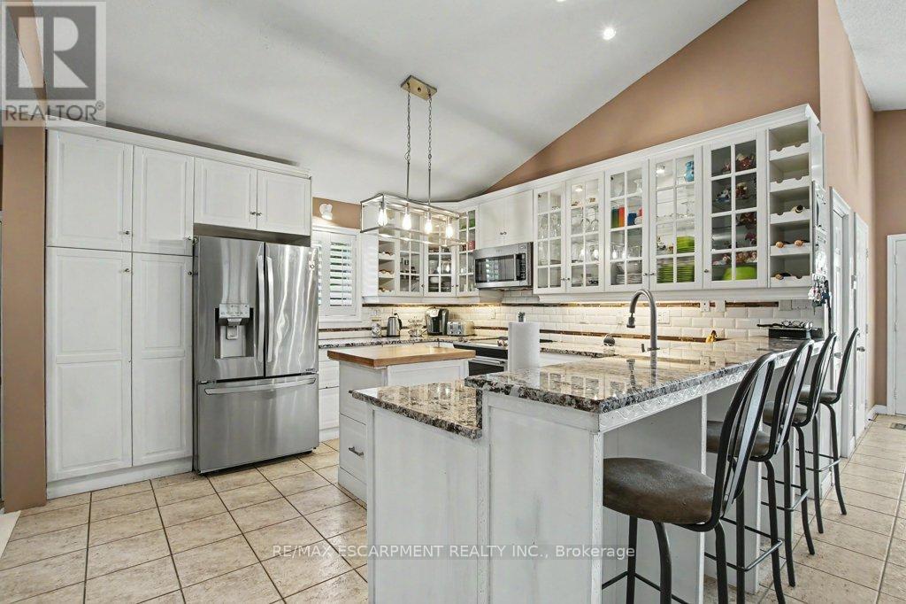 6 Theodore Drive Property Photo 11
