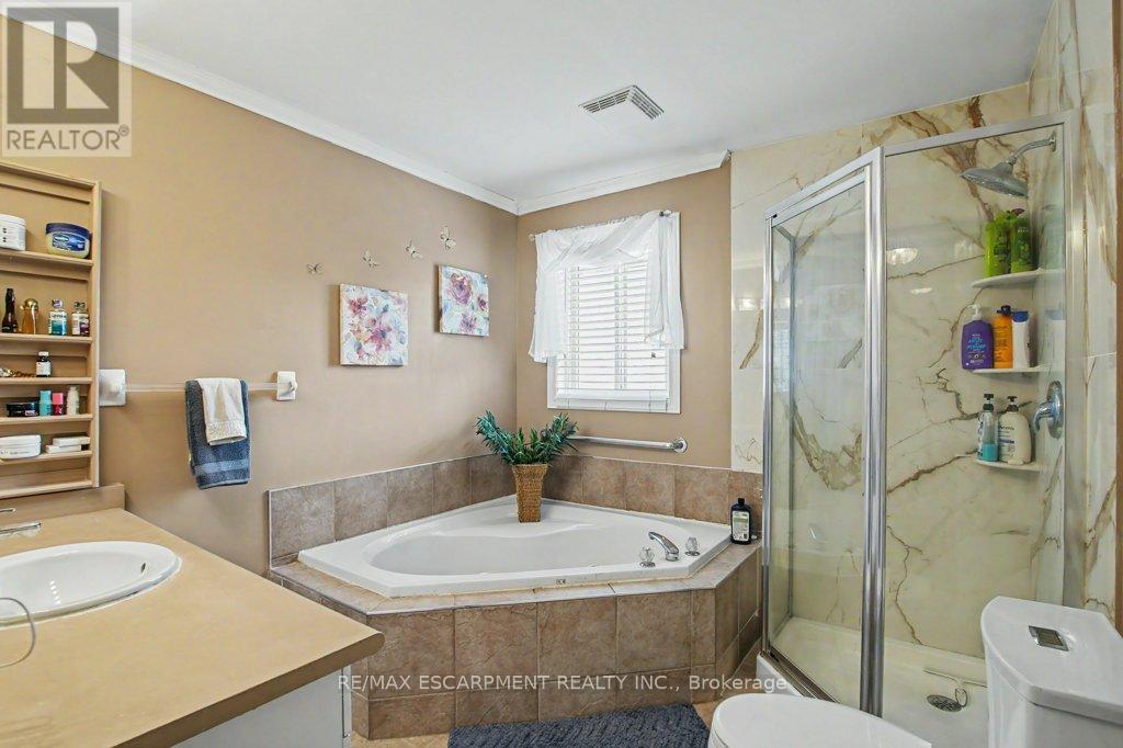 6 Theodore Drive Property Photo 21