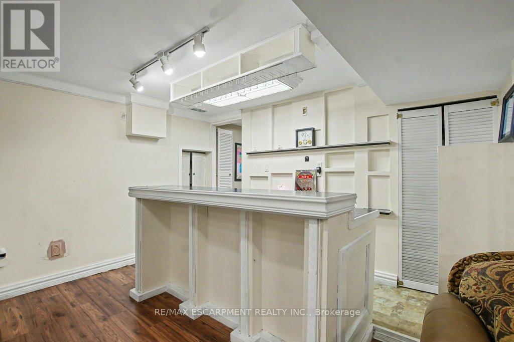 6 Theodore Drive Property Photo 31