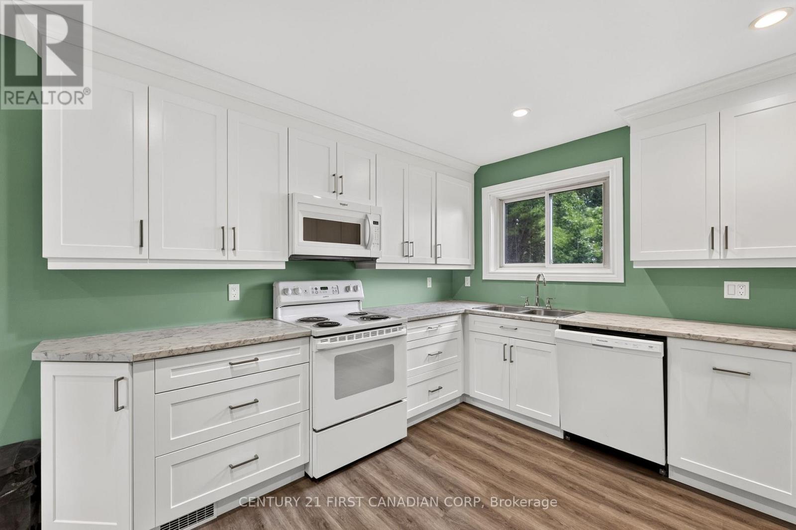 33943 Sunnyridge Road Property Photo 7