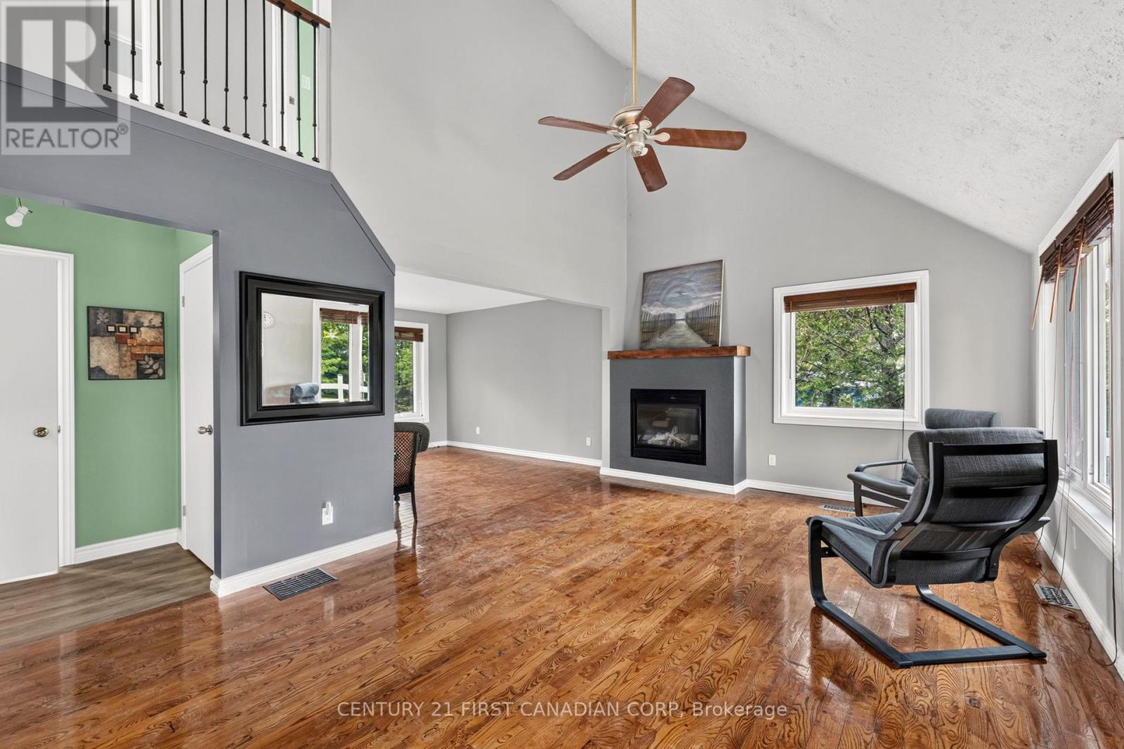 33943 Sunnyridge Road Property Photo 8