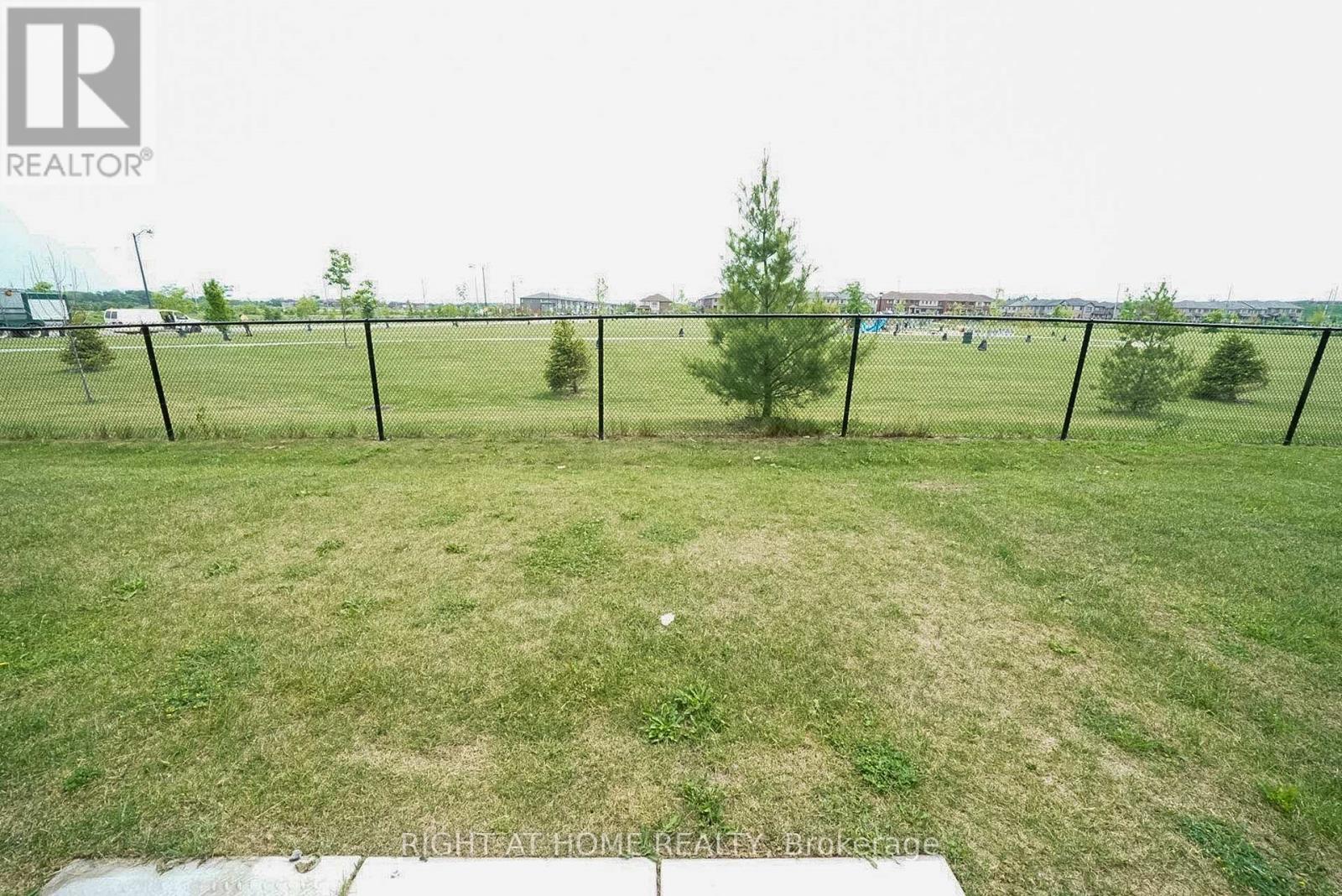 23 - 185 Bedrock Drive Property Photo 22