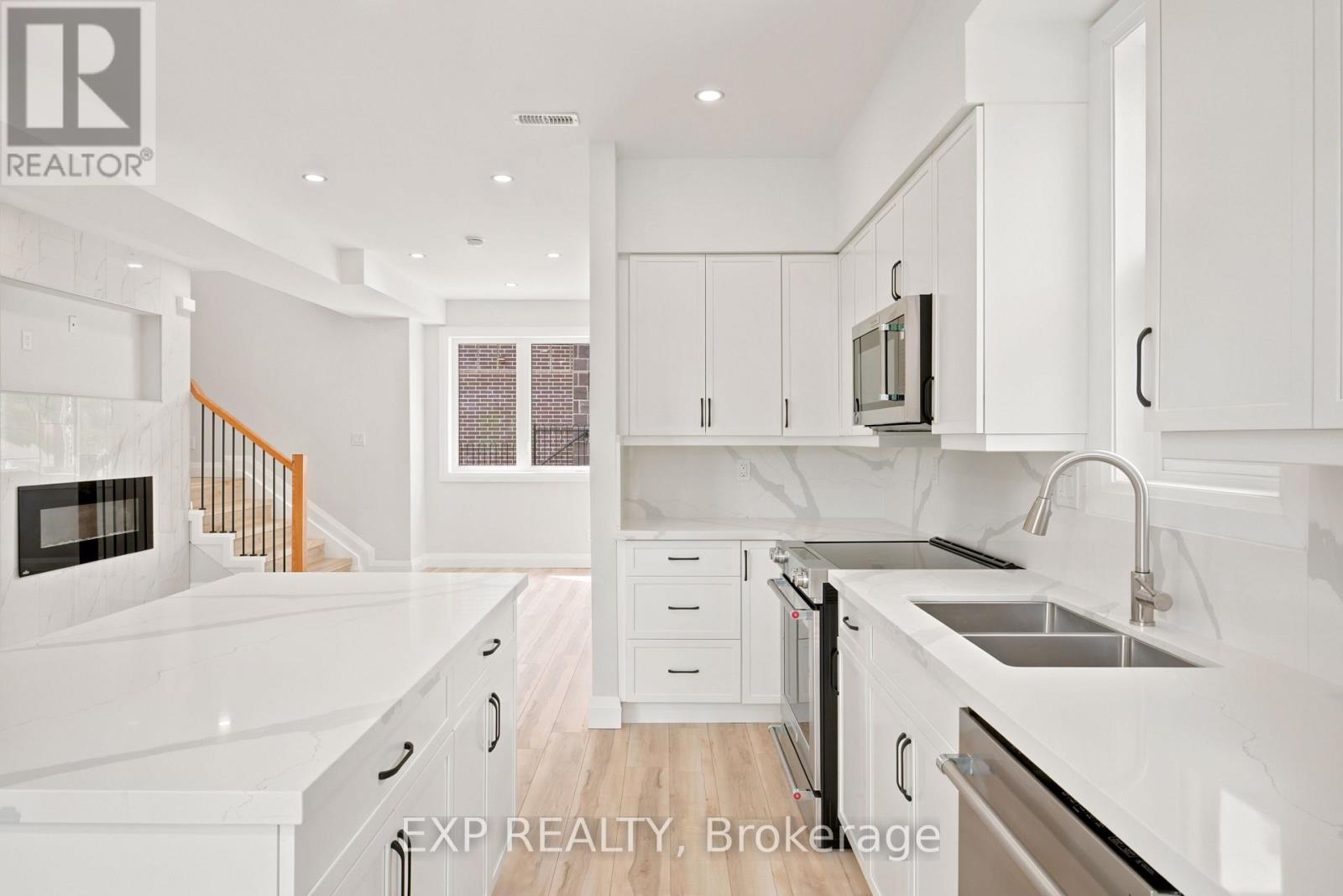 131 St George Street Property Photo 6
