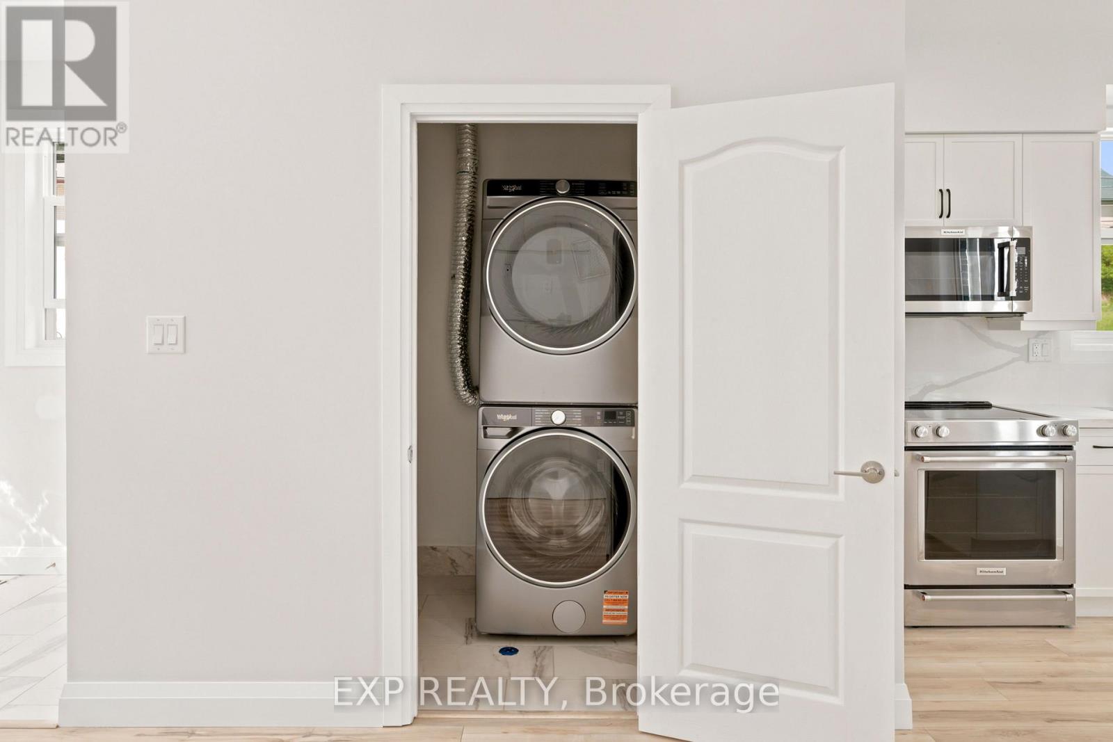 131 St George Street Property Photo 9