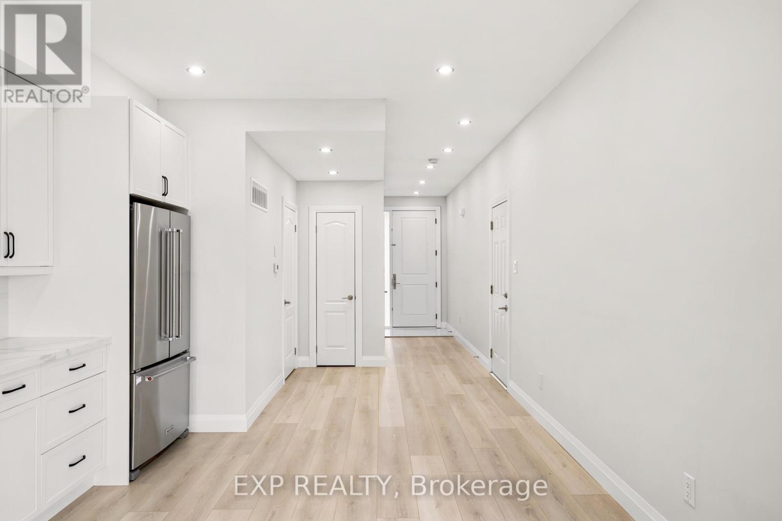 129 St George Street Property Photo 6