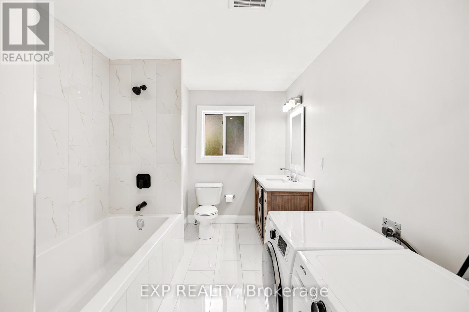 129 St George Street Property Photo 10