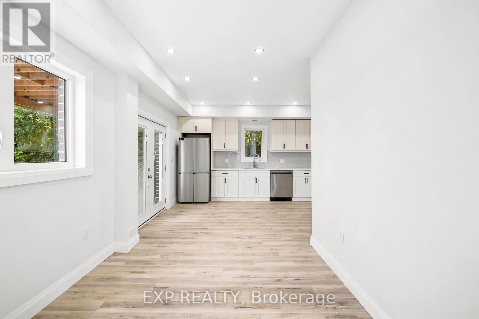 129 St George Street Property Photo 27