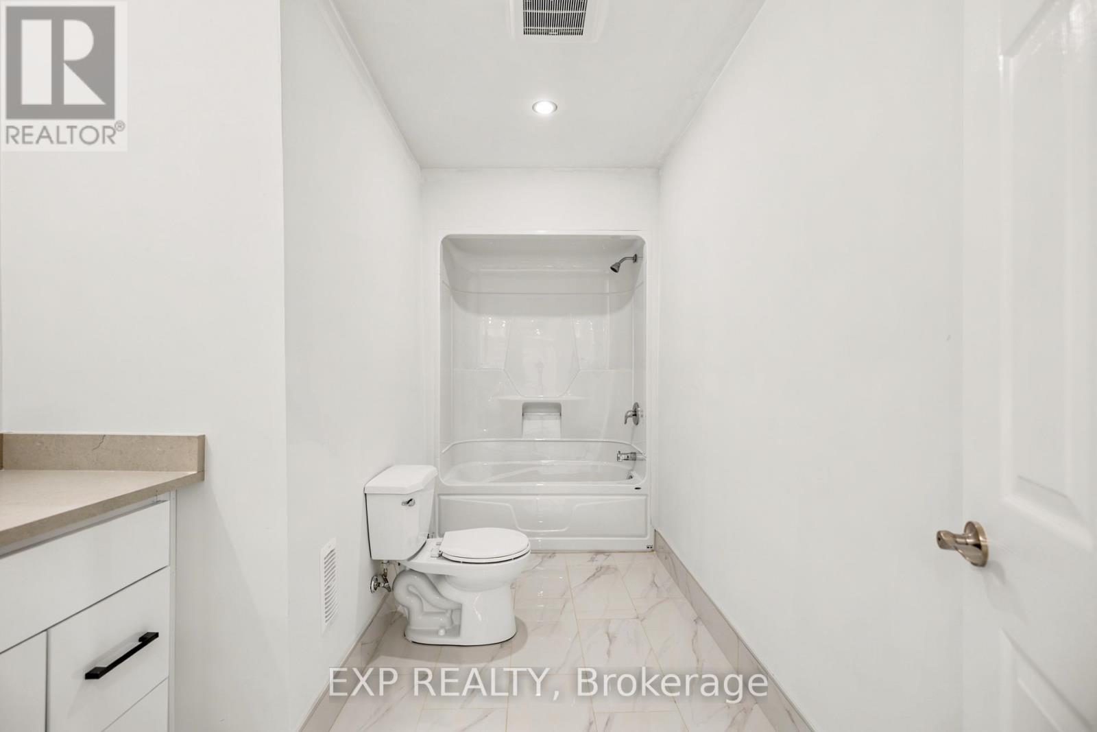 129 St George Street Property Photo 34