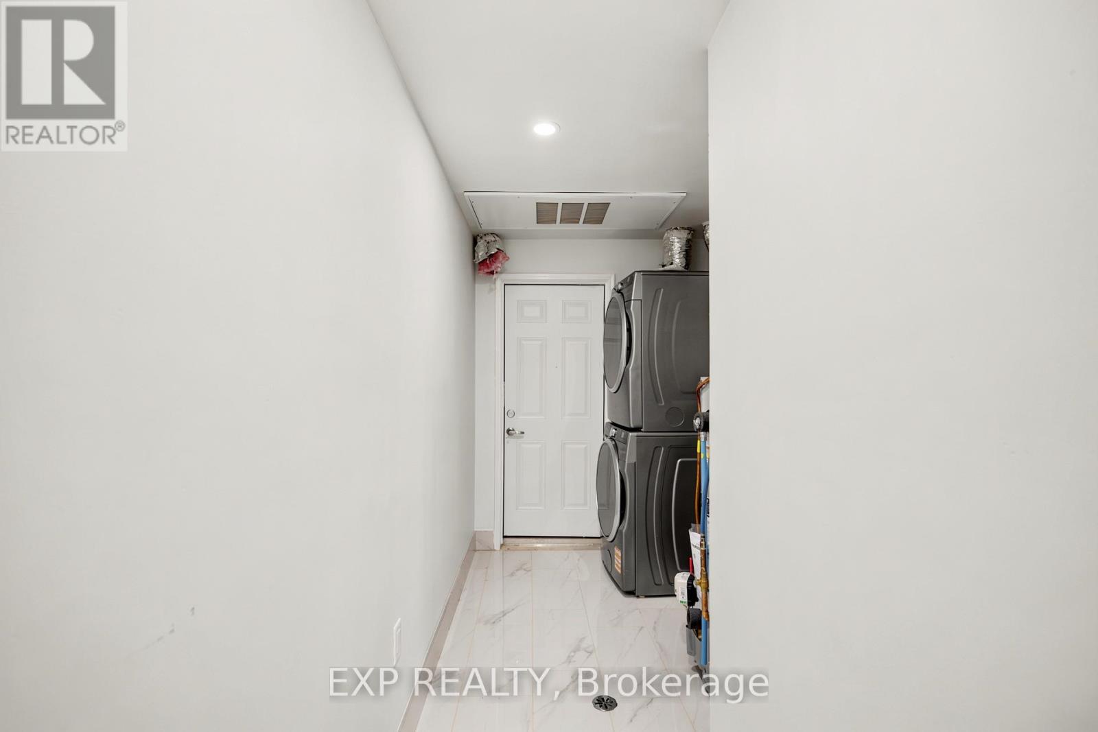 129 St George Street Property Photo 36