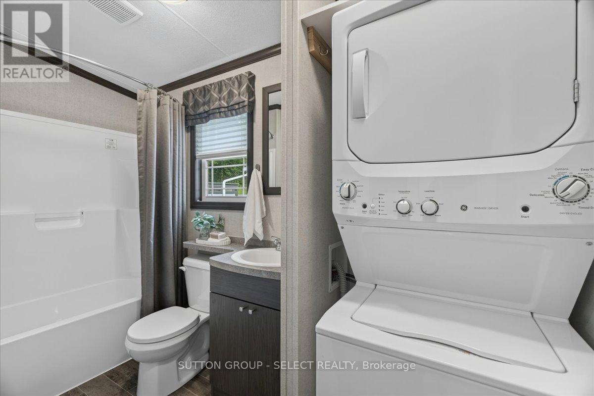 415 - 8685 Rock Glen Road Property Photo 11
