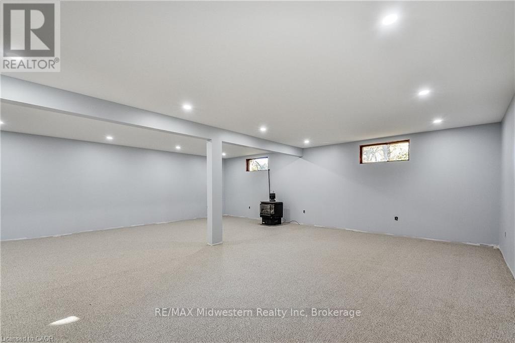 480 Cavan Street Property Photo 23