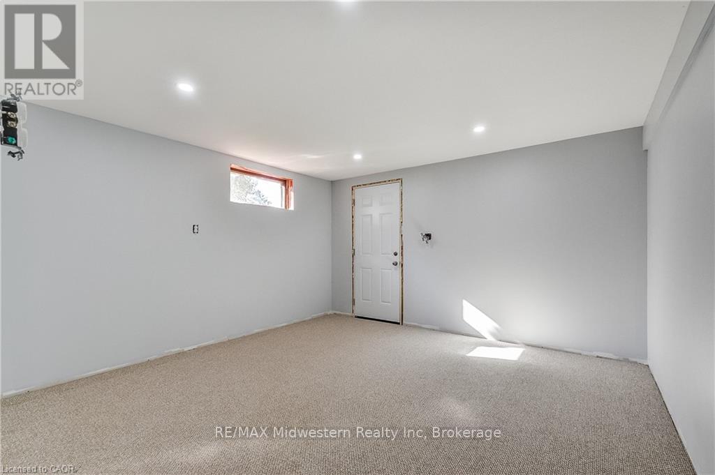 480 Cavan Street Property Photo 29