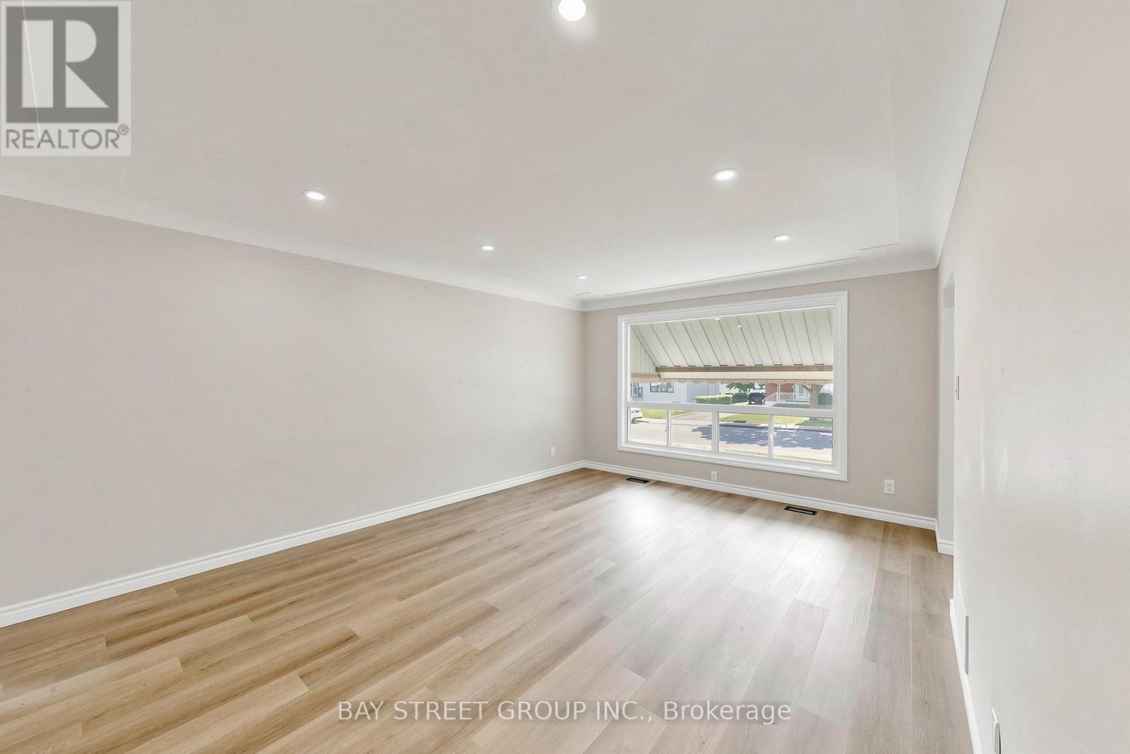 28 Warren Avenue Property Photo 3