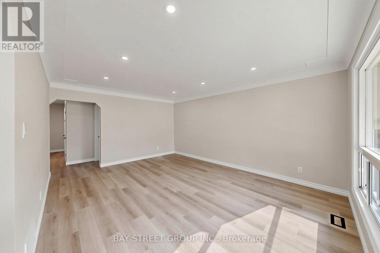 28 Warren Avenue Property Photo 4