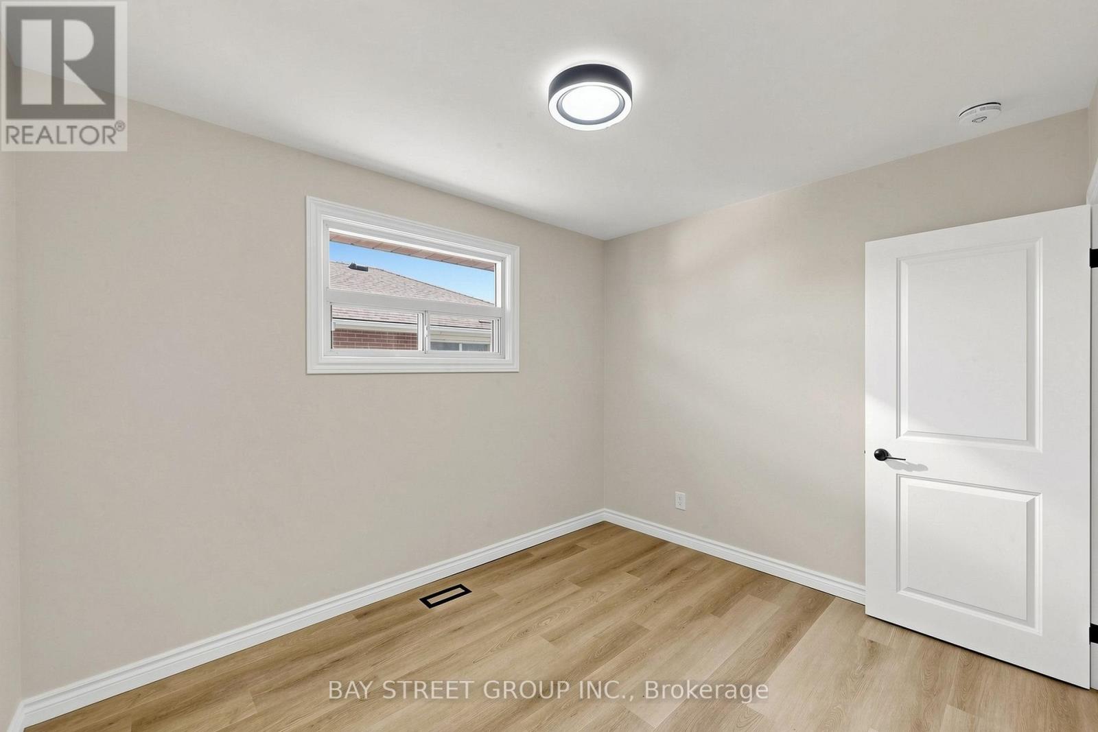 28 Warren Avenue Property Photo 8