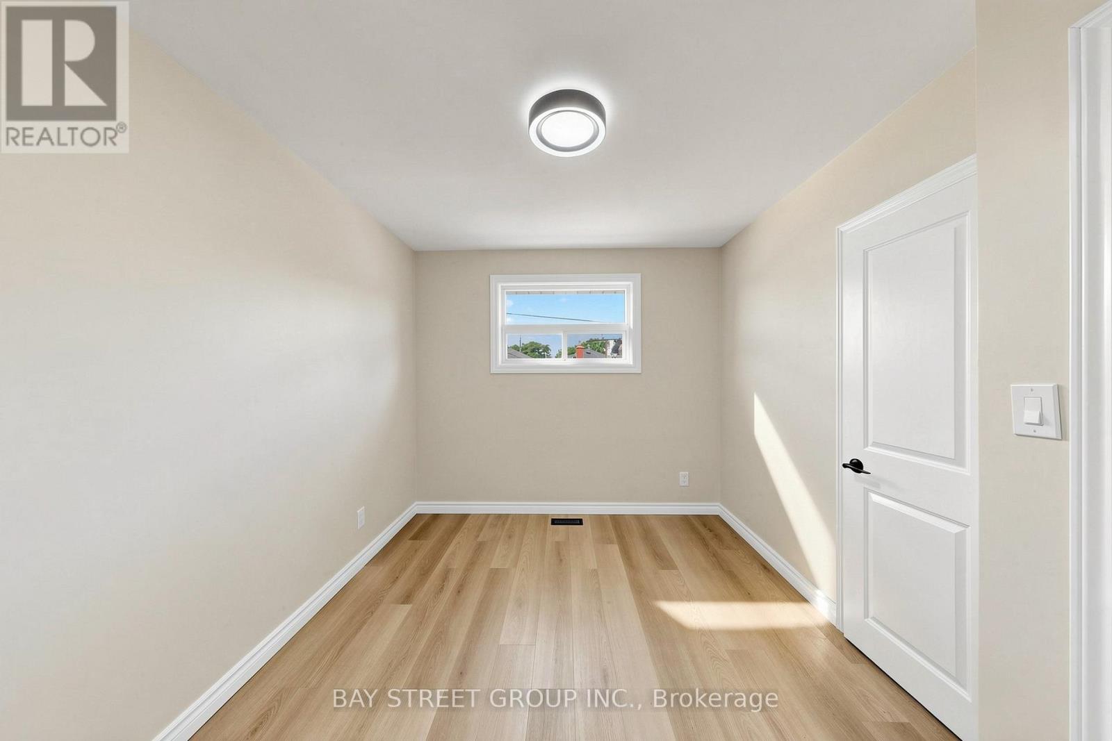28 Warren Avenue Property Photo 12