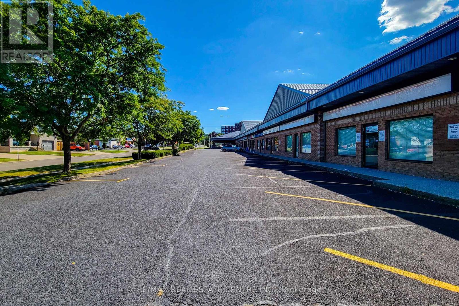 5 - 975 Queenston Road Property Photo 11