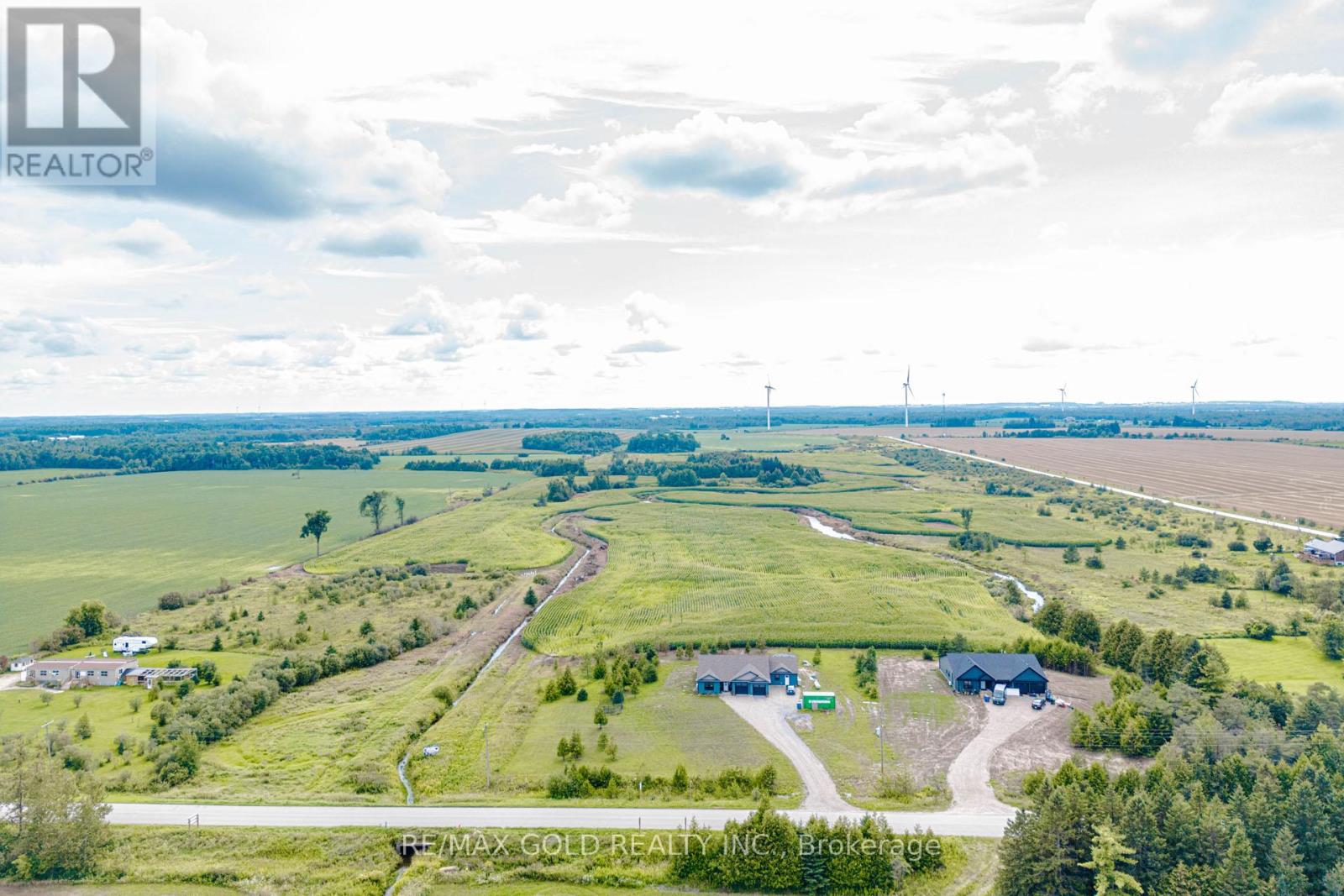 681050 260 Side Road Property Photo 3