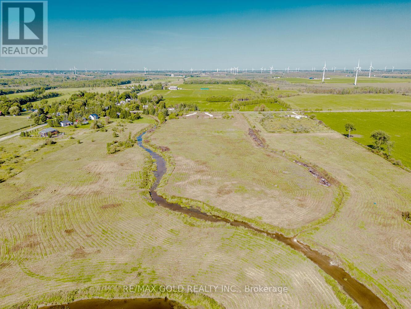 681050 260 Side Road Property Photo 14