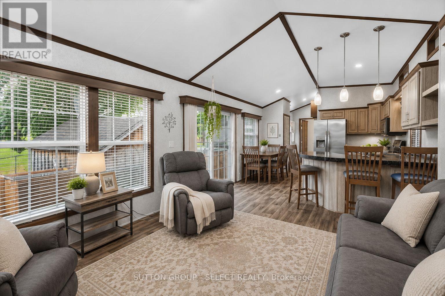 404 - 8685 Rock Glen Road Property Photo 20