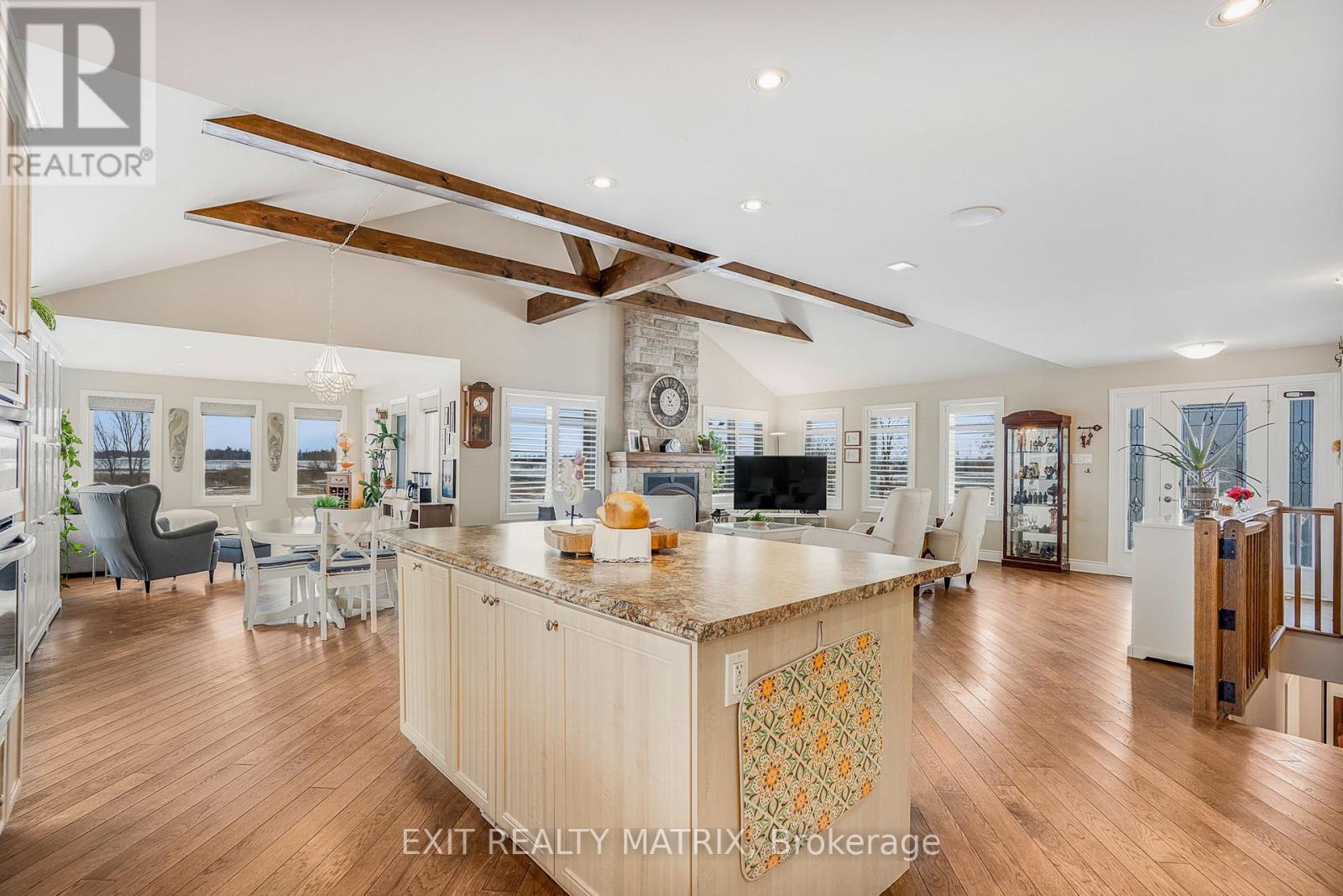 3139 Birchgrove Road Property Photo 11