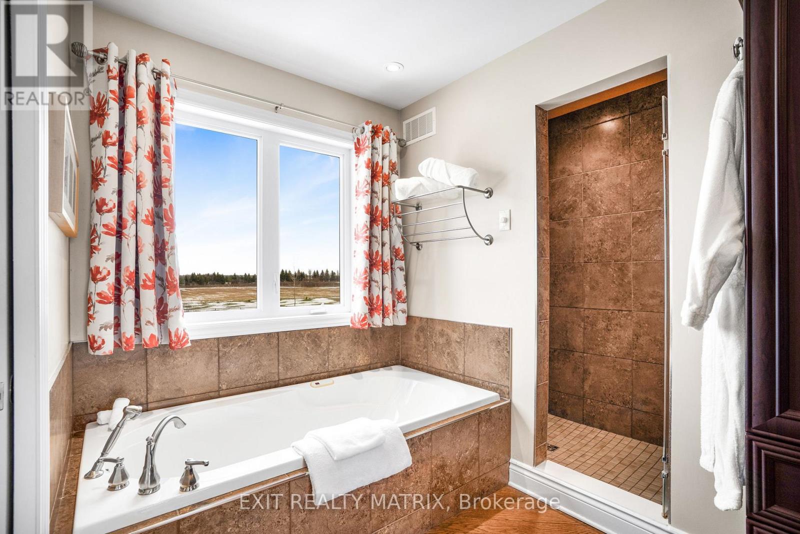3139 Birchgrove Road Property Photo 20